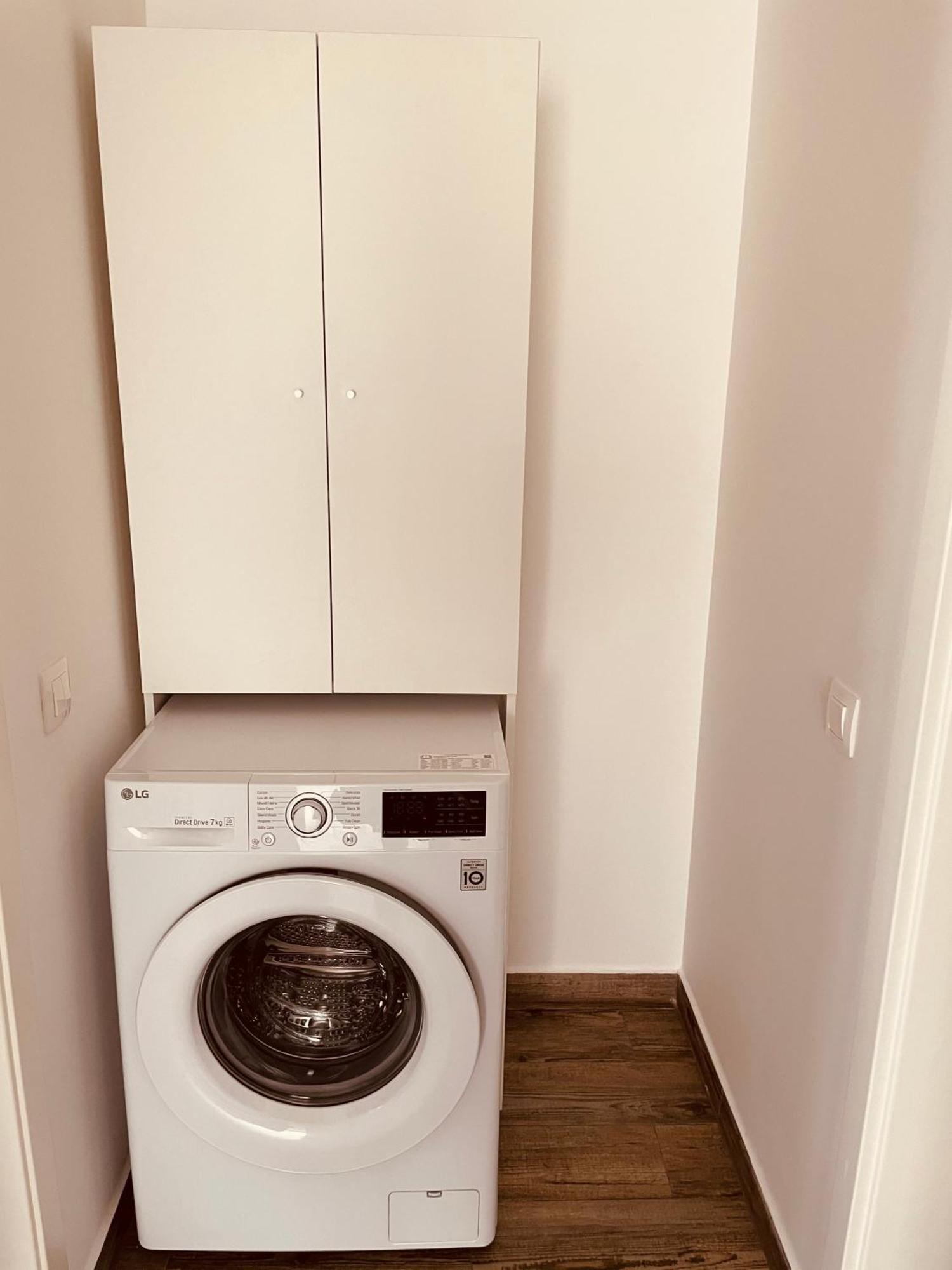 Leon's Apartment *